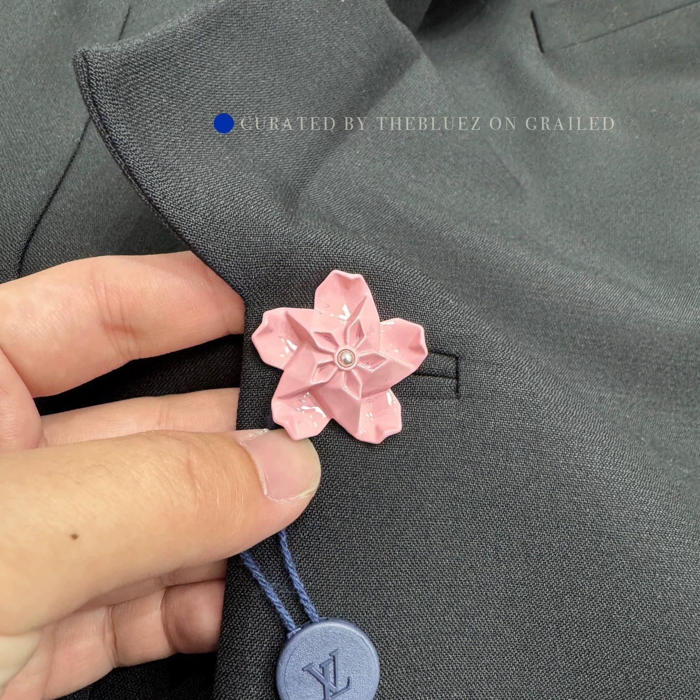 Louis Vuitton Stylish Black Wool Blazer with Cherry Blossom Design Size US M / EU 48-50 / 2 - 2 Thumbnail
