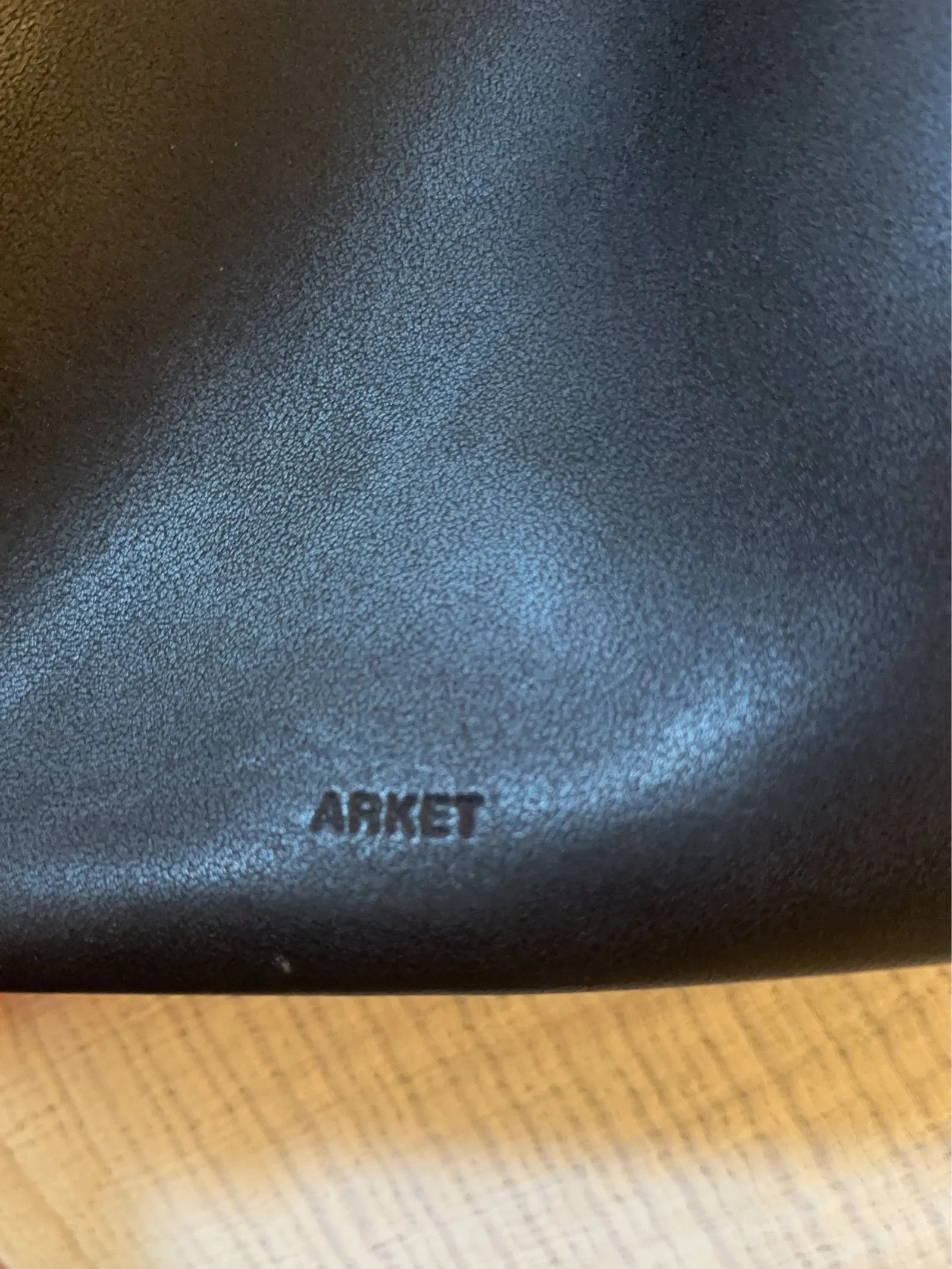 Arket Arket Crossbody-väska i läder Bucket Bag Size ONE SIZE - 3 Thumbnail