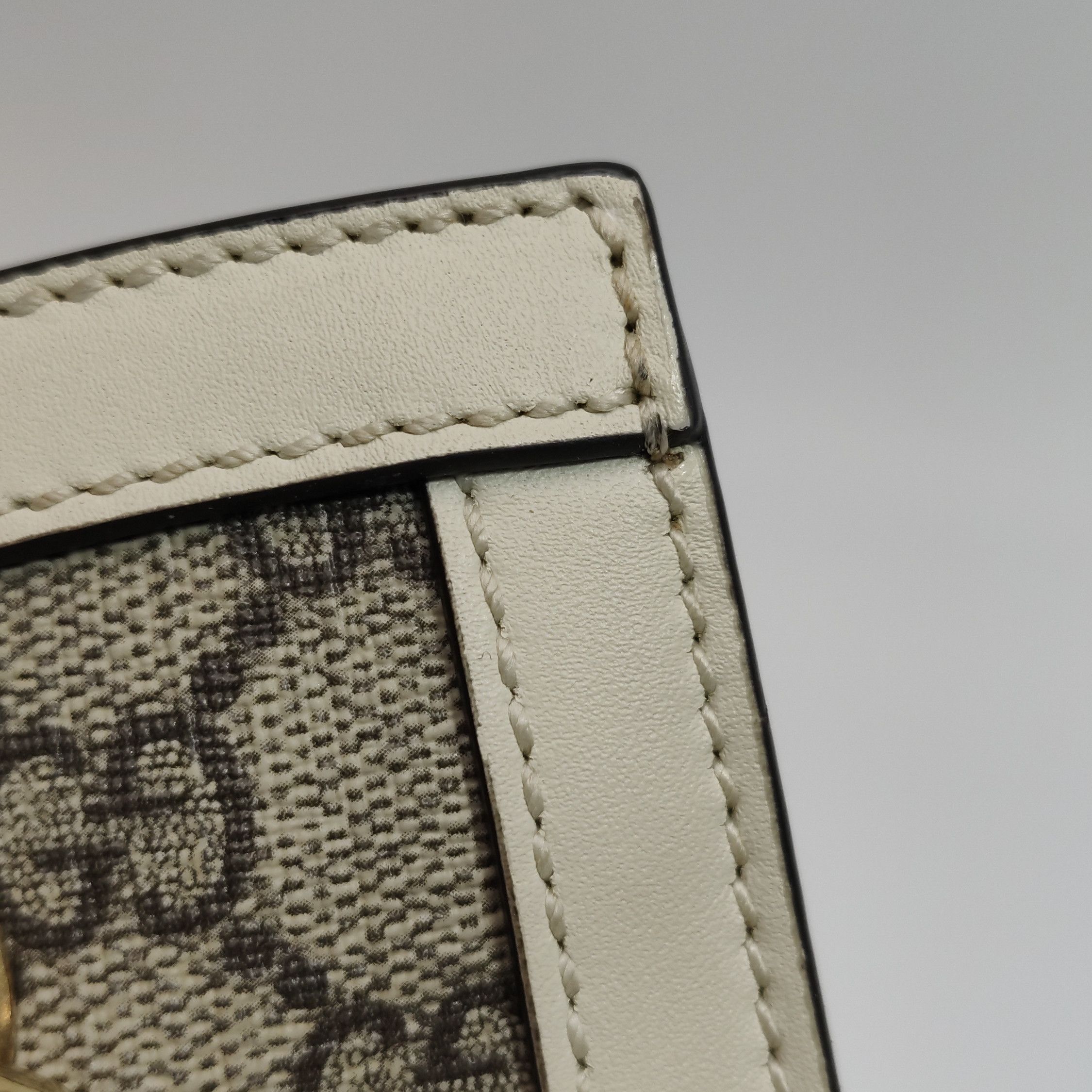 Gucci Gucci Women os Shoulder Bags Size ONE SIZE - 18 Thumbnail