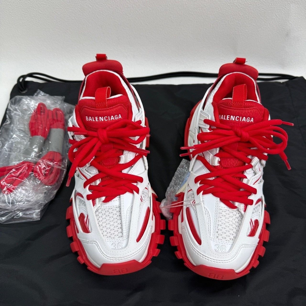 Balenciaga Balenciaga Track Low-Top Sneakers White Red Size 36 Size US 6 / IT 36 - 2 Thumbnail