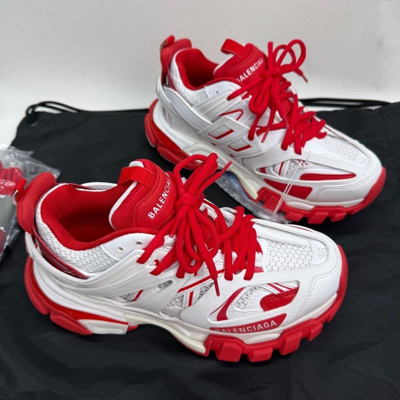 Balenciaga Balenciaga Track Low-Top Sneakers White Red Size 36 Size US 6 / IT 36 - 5 Thumbnail
