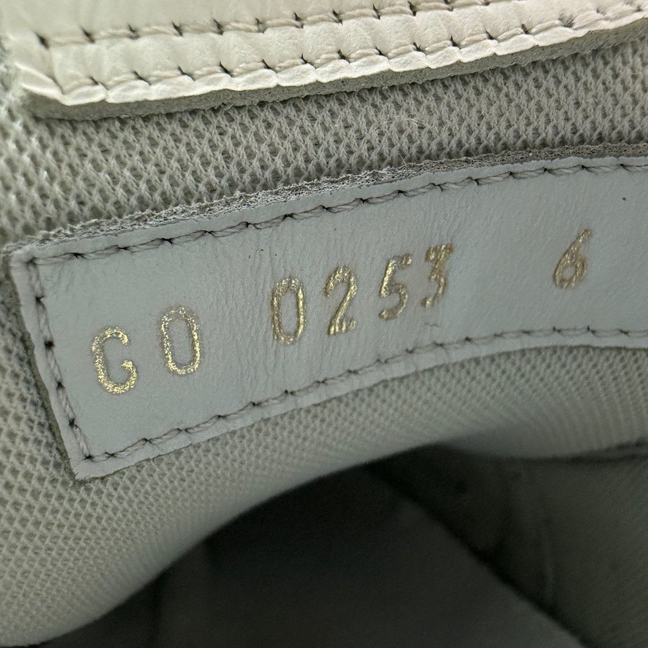 Louis Vuitton Louis Vuitton Trainer White Low-Top Sneakers Size 7 Size US 7 / EU 40 - 7 Thumbnail