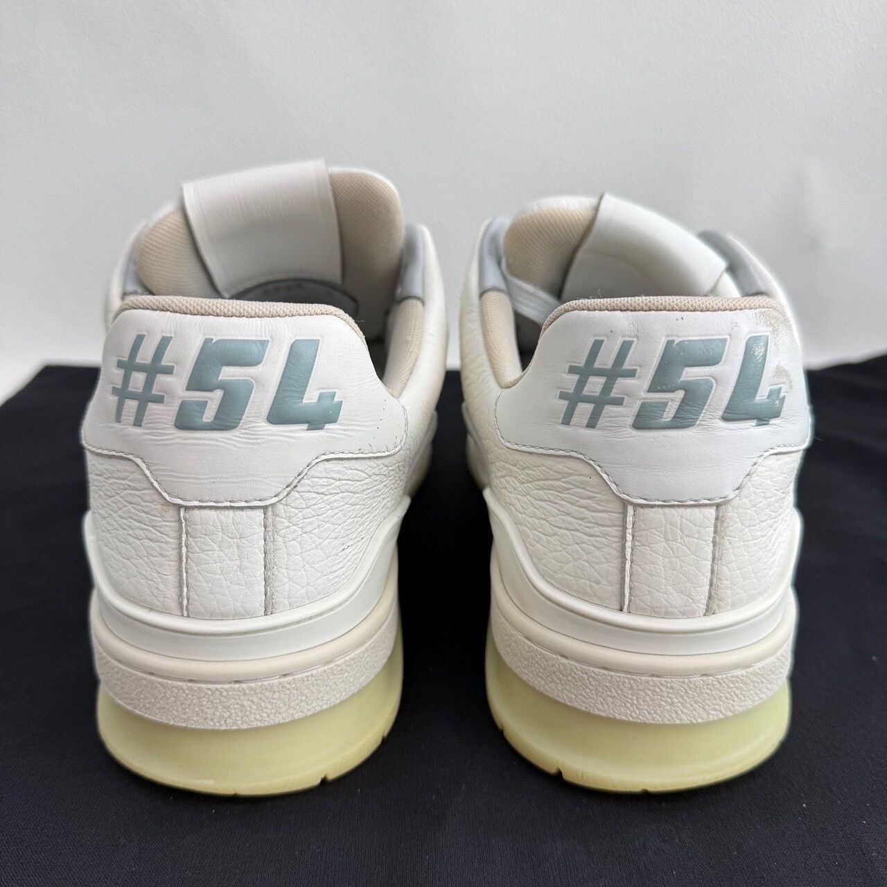 Louis Vuitton Louis Vuitton Trainer White Low-Top Sneakers Size 7 Size US 7 / EU 40 - 6 Thumbnail