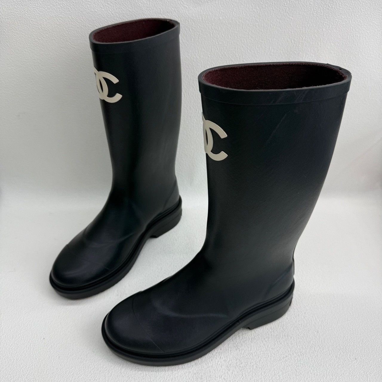 Chanel Chanel Logo Rubber Boots Size 36 Size US 5 / IT 35 - 2 Thumbnail
