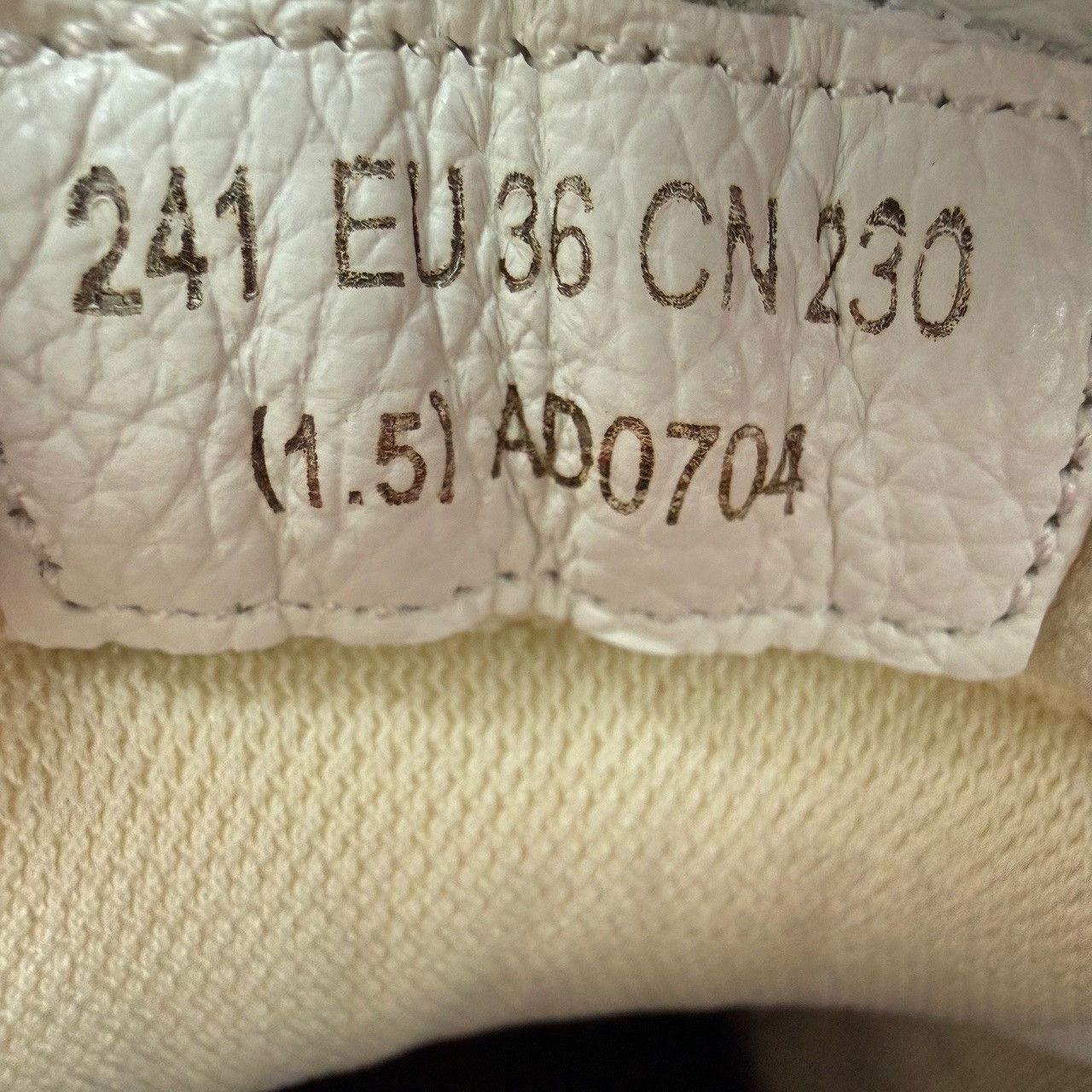 Acne Studios Acne Studios Pink Leather Low-Top Sneakers Size 36 Size US 6 / IT 36 - 7 Thumbnail