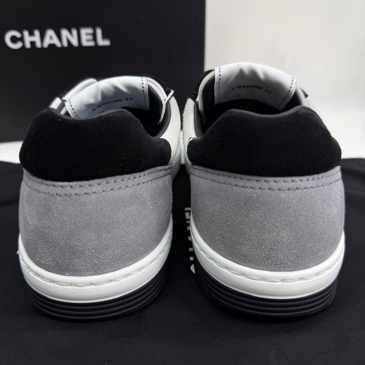 Chanel Chanel Panel Low-Top Sneakers Size 37 Size US 6 / IT 36 - 7 Thumbnail