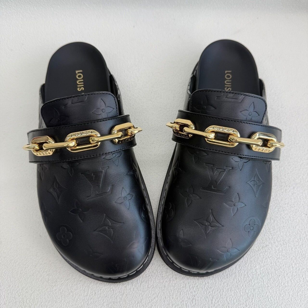 Louis Vuitton Louis Vuitton Monogram Leather Mules Size 37 Size US 7 / IT 37 - 10 Thumbnail