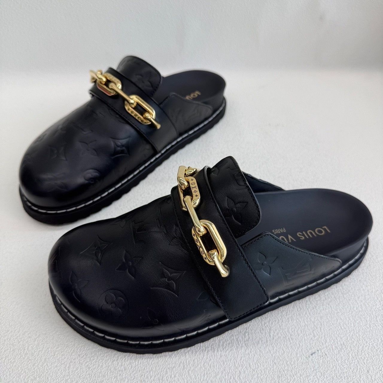 Louis Vuitton Louis Vuitton Monogram Leather Mules Size 37 Size US 7 / IT 37 - 2 Thumbnail