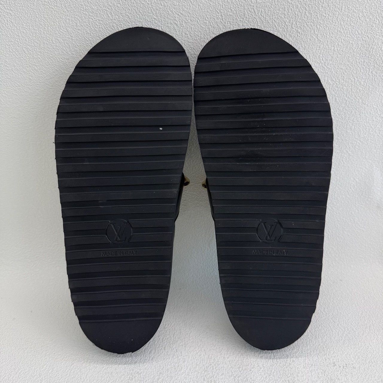 Louis Vuitton Louis Vuitton Monogram Leather Mules Size 37 Size US 7 / IT 37 - 9 Thumbnail