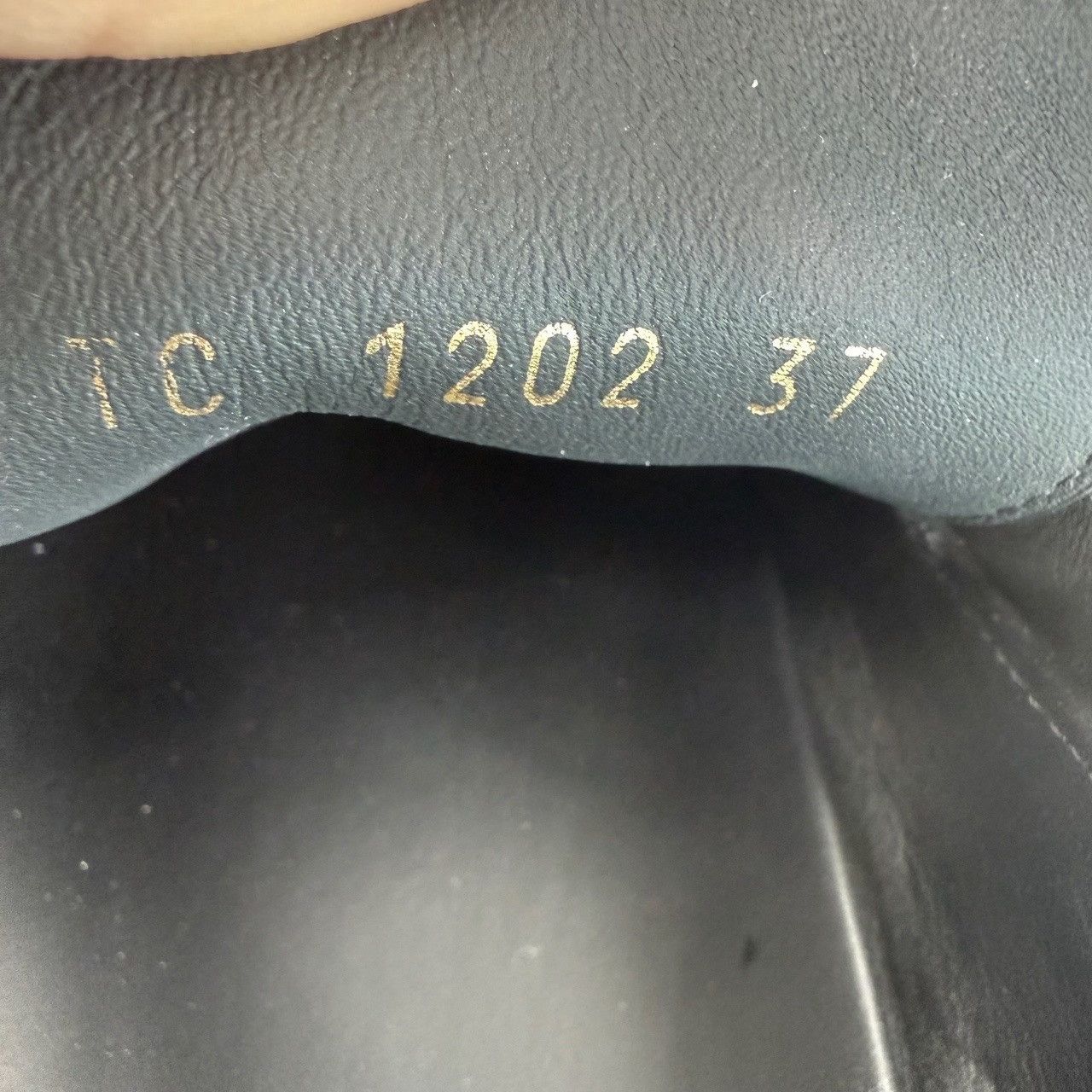 Louis Vuitton Louis Vuitton Monogram Leather Mules Size 37 Size US 7 / IT 37 - 8 Thumbnail