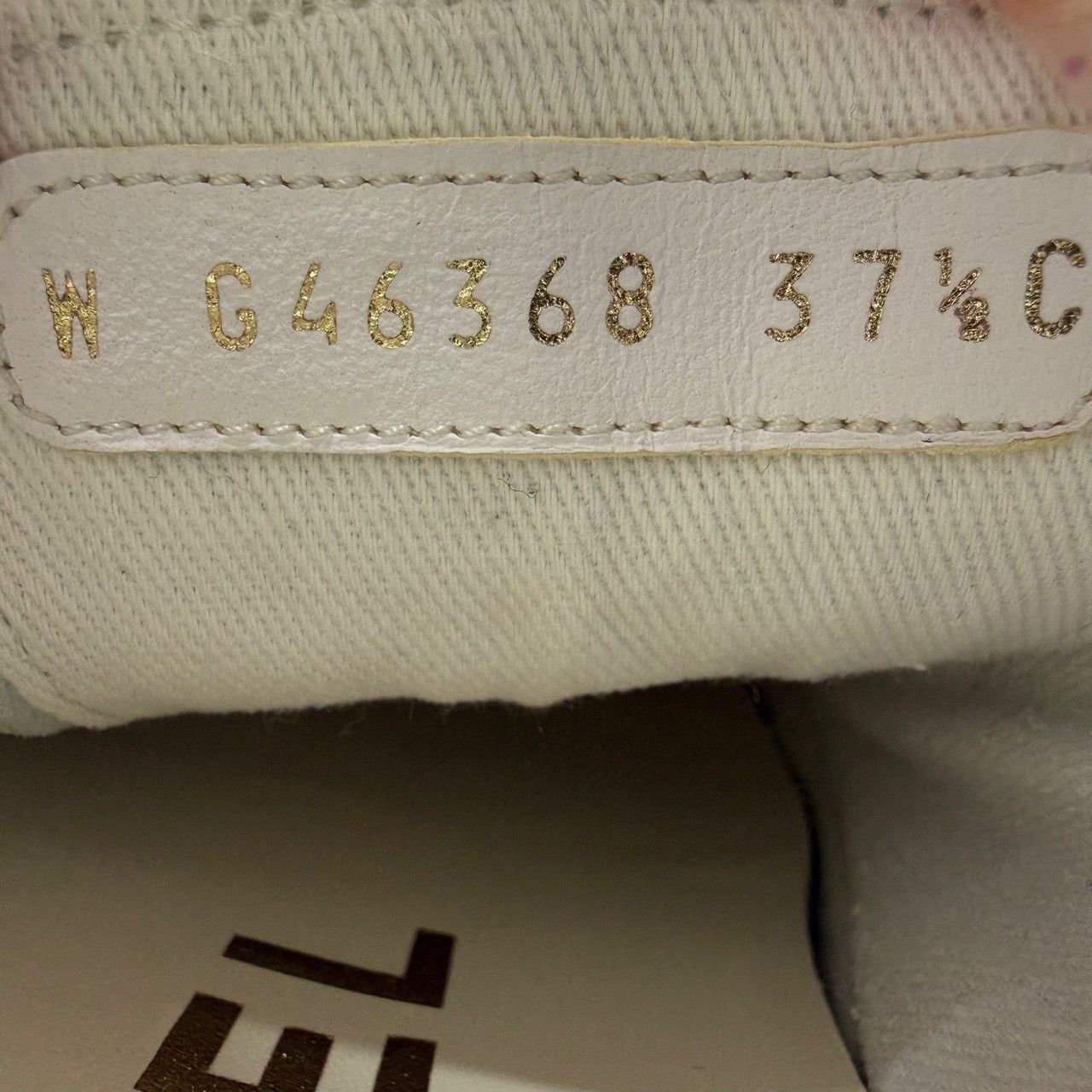 Chanel Chanel White Leather Low-Top Sneakers Size 37.5 Size US 7.5 / IT 37.5 - 7 Thumbnail