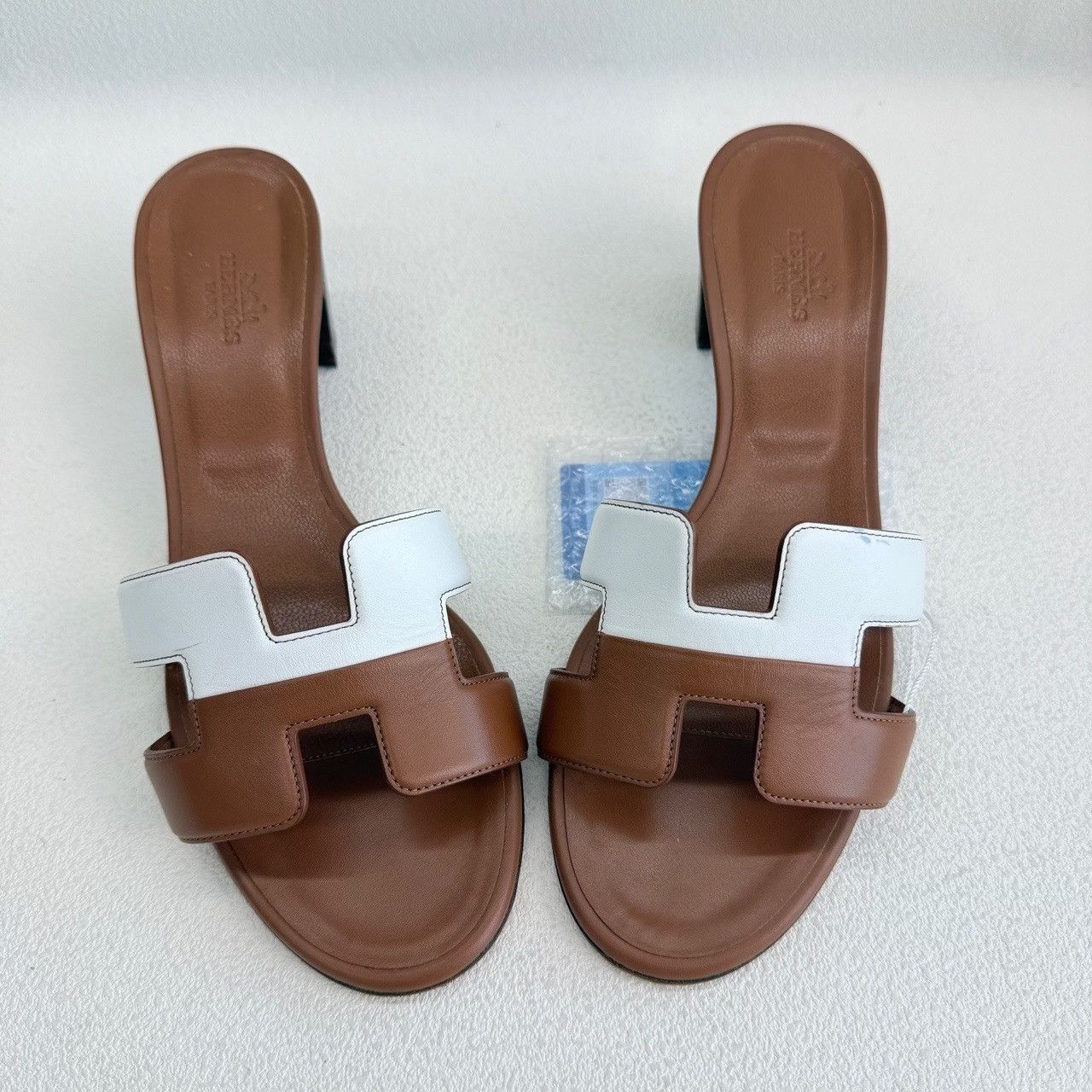 Hermes Hermes Oasis Leather Sandals Size 38 Size US 8 / IT 38 - 10 Thumbnail