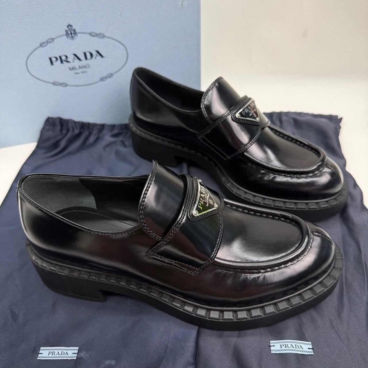 Prada Prada Logo Leather Loafers Size 36.5 Size US 6.5 / IT 36.5 - 5 Thumbnail