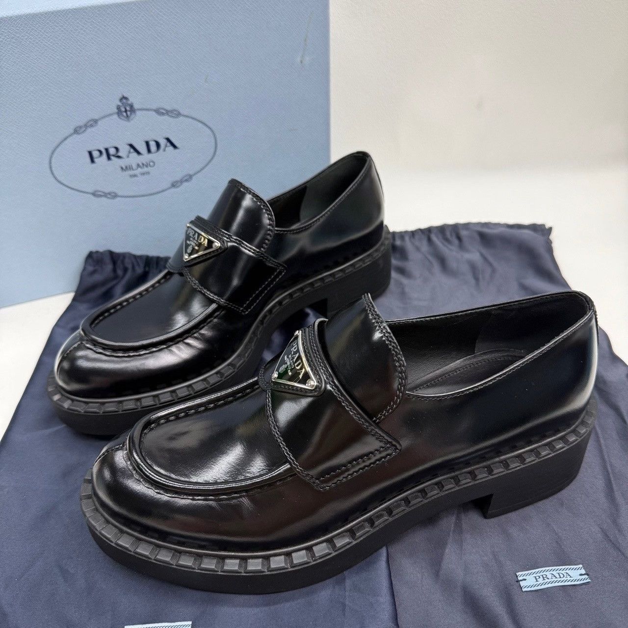 Prada Prada Logo Leather Loafers Size 36.5 Size US 6.5 / IT 36.5 - 3 Thumbnail