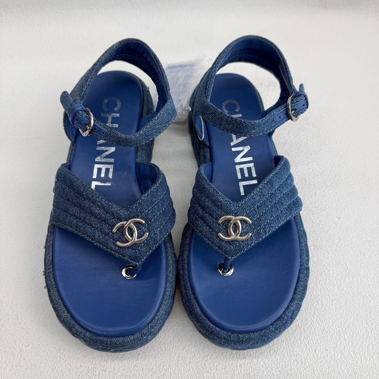 Chanel Chanel Quilted Denim Thong Sandals Size 36 Size US 6 / IT 36 - 3 Thumbnail