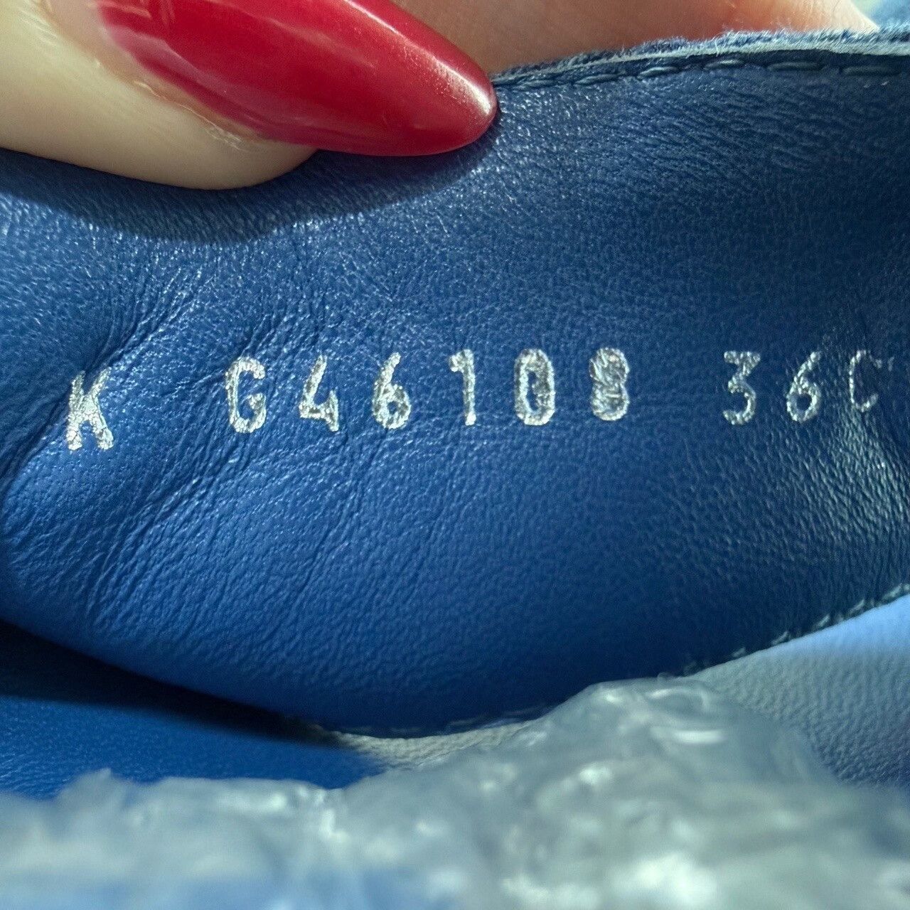 Chanel Chanel Quilted Denim Thong Sandals Size 36 Size US 6 / IT 36 - 8 Thumbnail