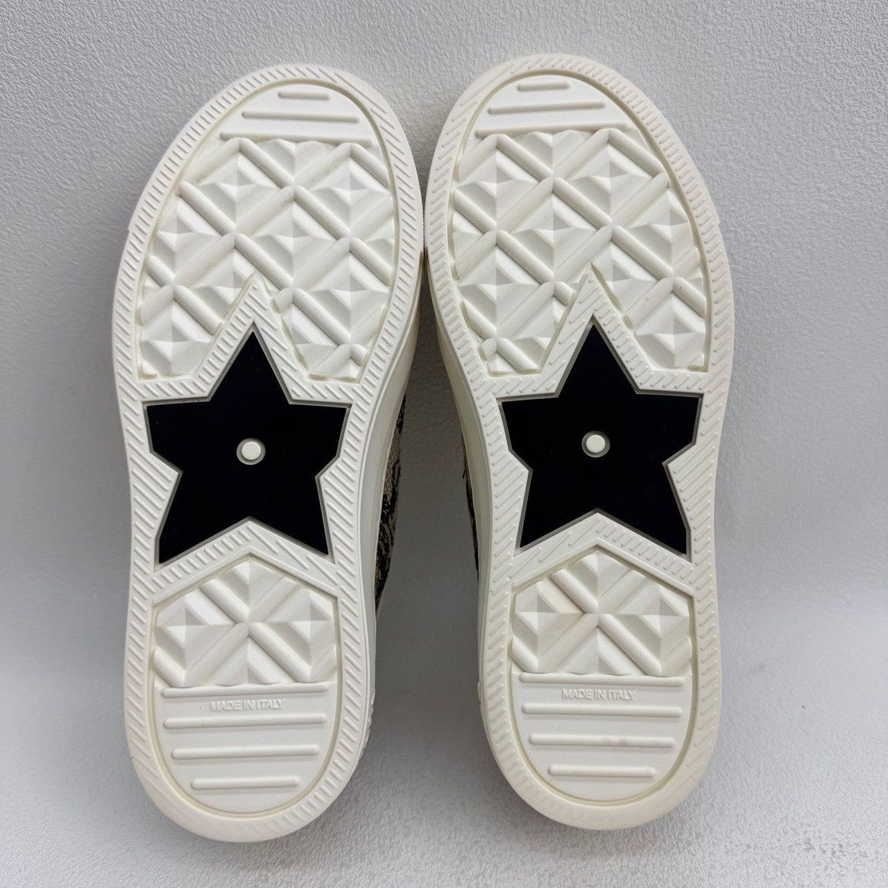 Dior Dior Embroidered Low-Top Sneakers Size 34 Size US 4 / IT 34 - 8 Thumbnail
