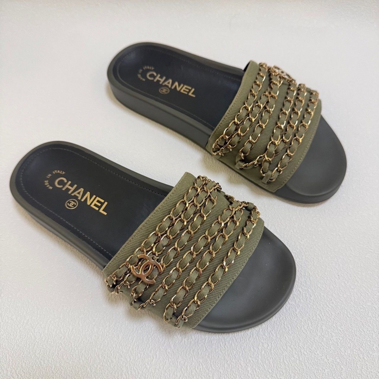 Chanel Chanel Green Chain CC Logo Slides Size 37 Size US 7 / IT 37 - 4 Thumbnail