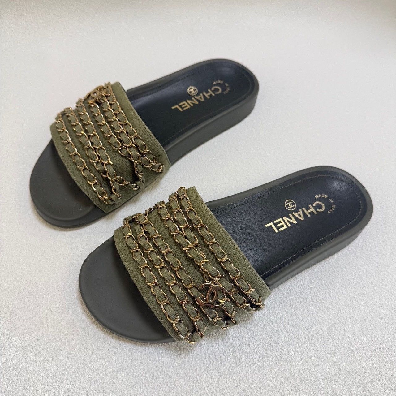 Chanel Chanel Green Chain CC Logo Slides Size 37 Size US 7 / IT 37 - 2 Thumbnail