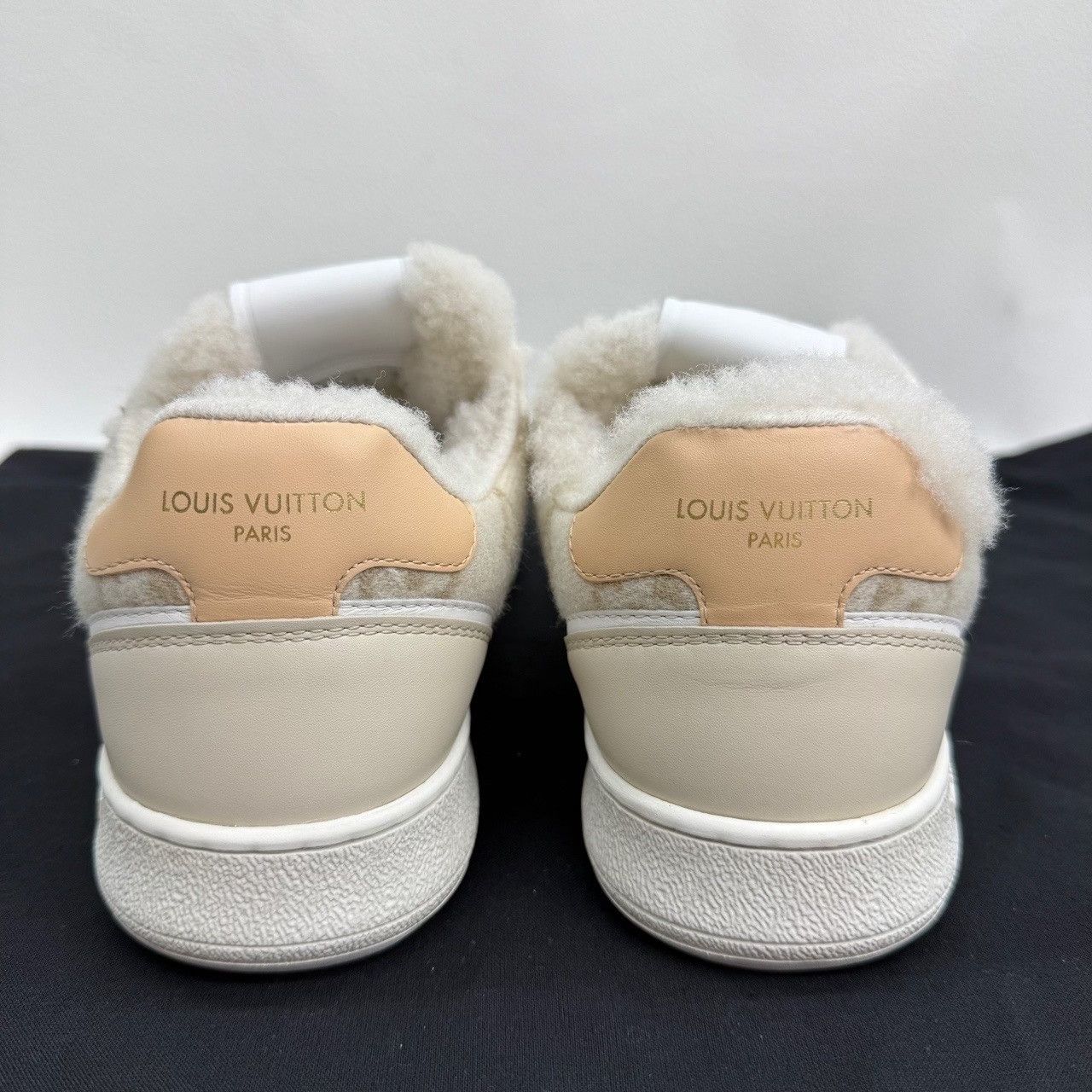 Louis Vuitton Louis Vuitton Monogram Shearling Low-Top Sneakers Size 37.5 Size US 7.5 / IT 37.5 - 6 Thumbnail