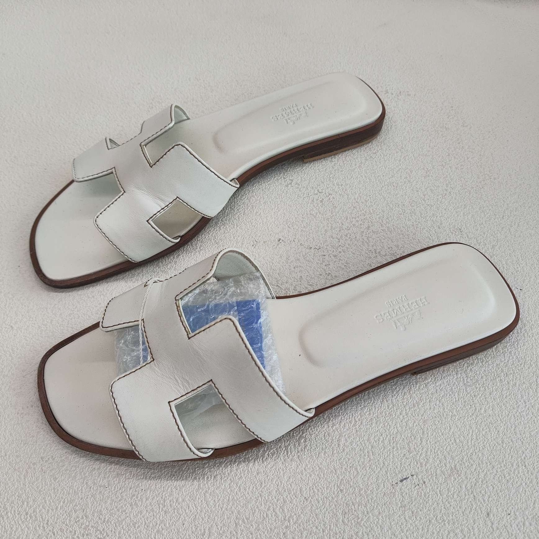 Hermes Hermès Oran Sandals Size 37.5 Size US 7.5 / IT 37.5 - 2 Thumbnail