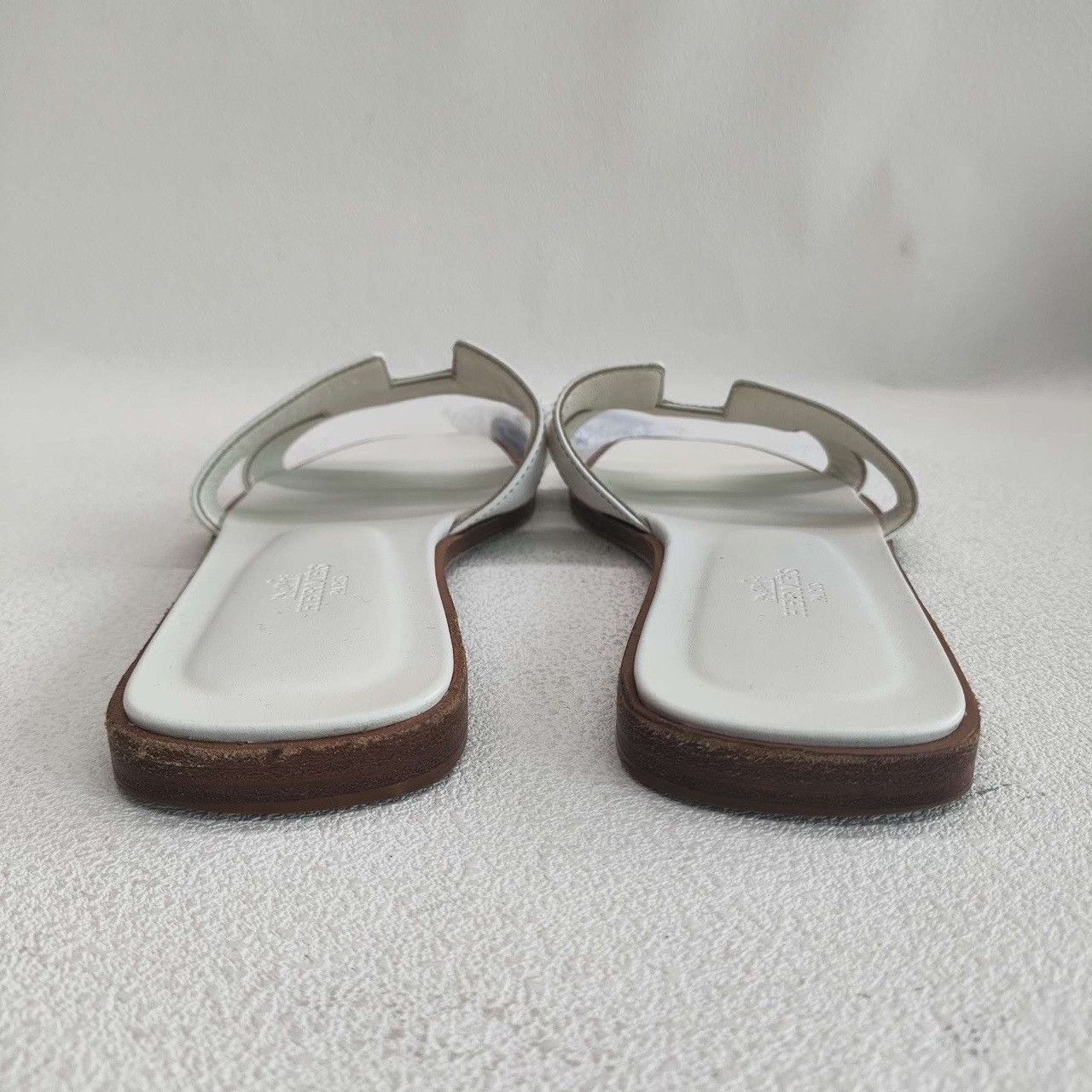 Hermes Hermès Oran Sandals Size 39.5 Size US 9.5 / IT 39.5 - 5 Thumbnail