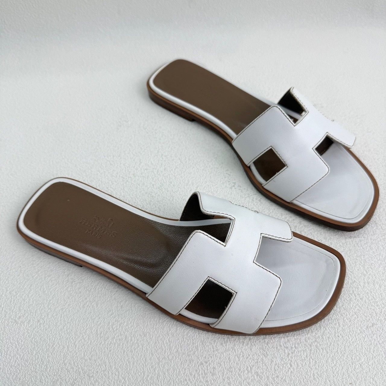 Hermes Hermès Oran Leather Sandals Size 35.5 Size US 5.5 / IT 35.5 - 4 Thumbnail