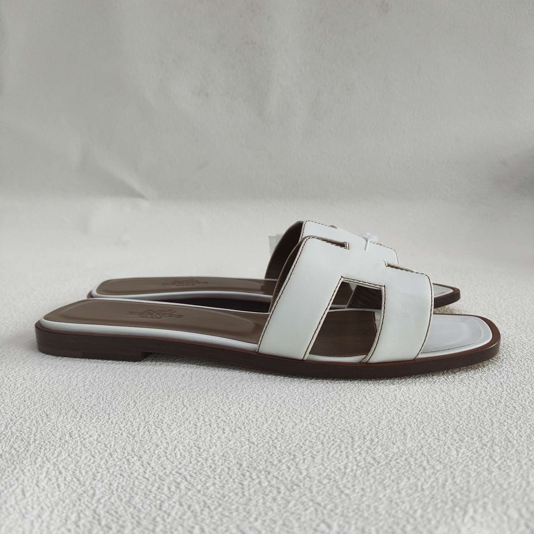 Hermes Hermès Oran Sandals Size 35 Size US 5 / IT 35 - 5 Thumbnail
