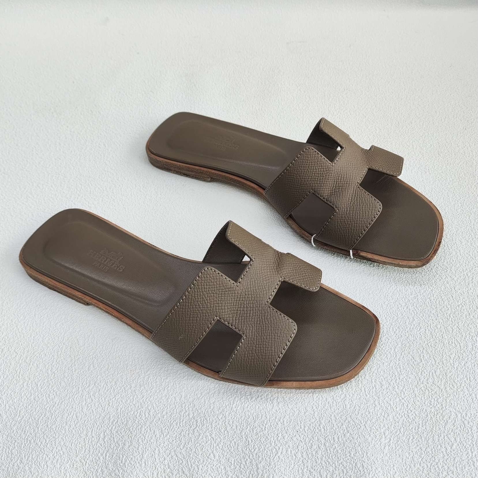 Hermes Hermes Etoupe Oran Sandals Size 38 Size US 8 / IT 38 - 4 Thumbnail