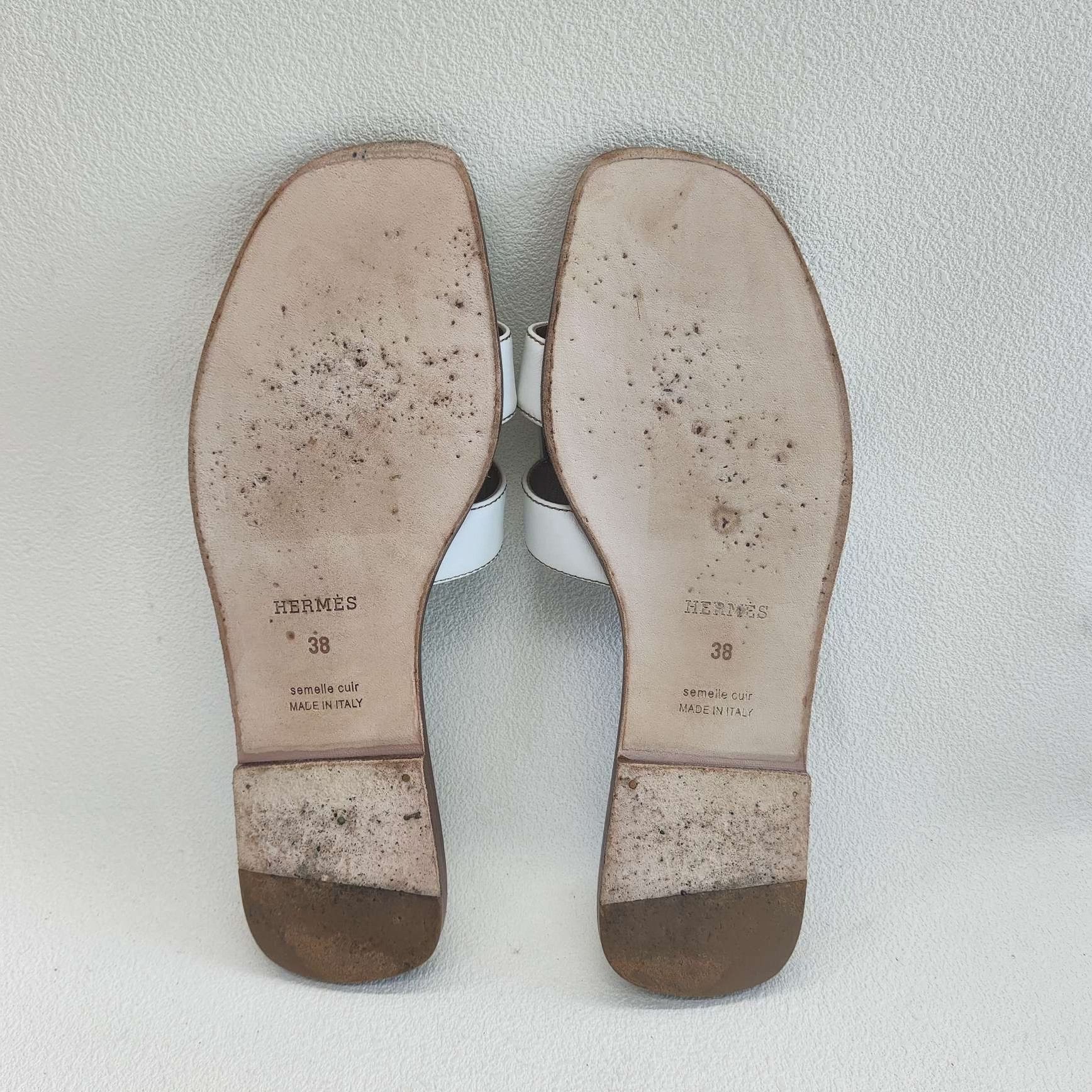 Hermes Hermès White Leather Oran Sandals Size 38 Size US 8 / IT 38 - 8 Thumbnail