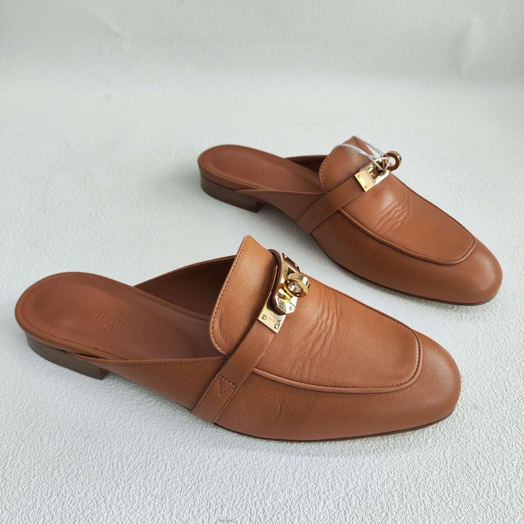 Hermes Hermès Oz Leather Mules Size 36 Size US 6 / IT 36 - 4 Thumbnail