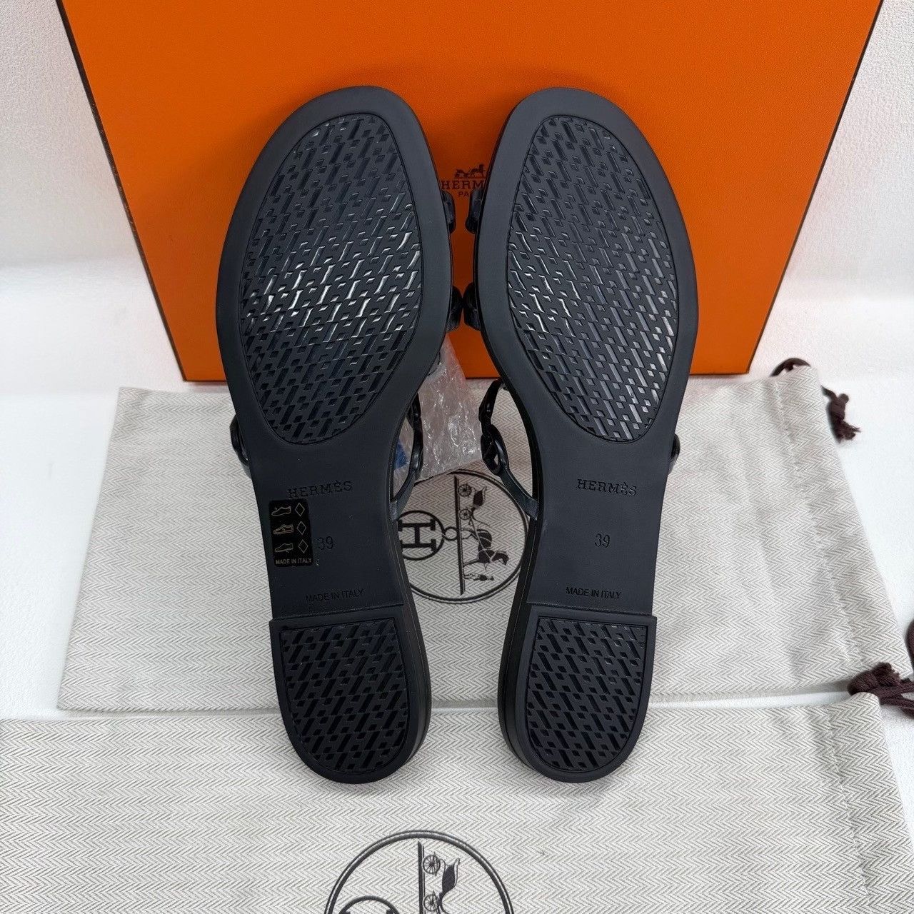 Hermes Hermès Rubber Chain Sandals Size 39 Size US 9 / IT 39 - 7 Thumbnail