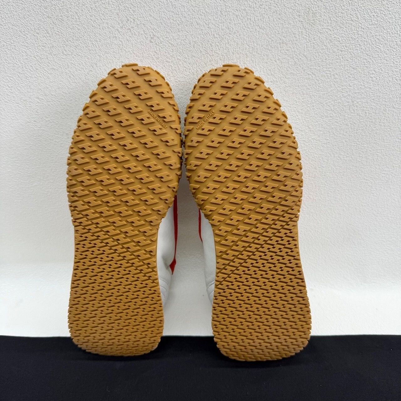 Hermes Hermès Logo Low-Top Sneakers Size 35.5 Size US 5.5 / IT 35.5 - 8 Thumbnail