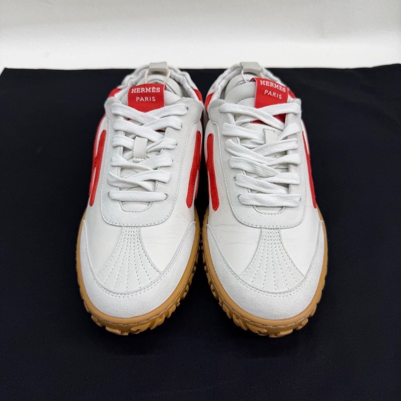 Hermes Hermès Logo Low-Top Sneakers Size 35.5 Size US 5.5 / IT 35.5 - 3 Thumbnail