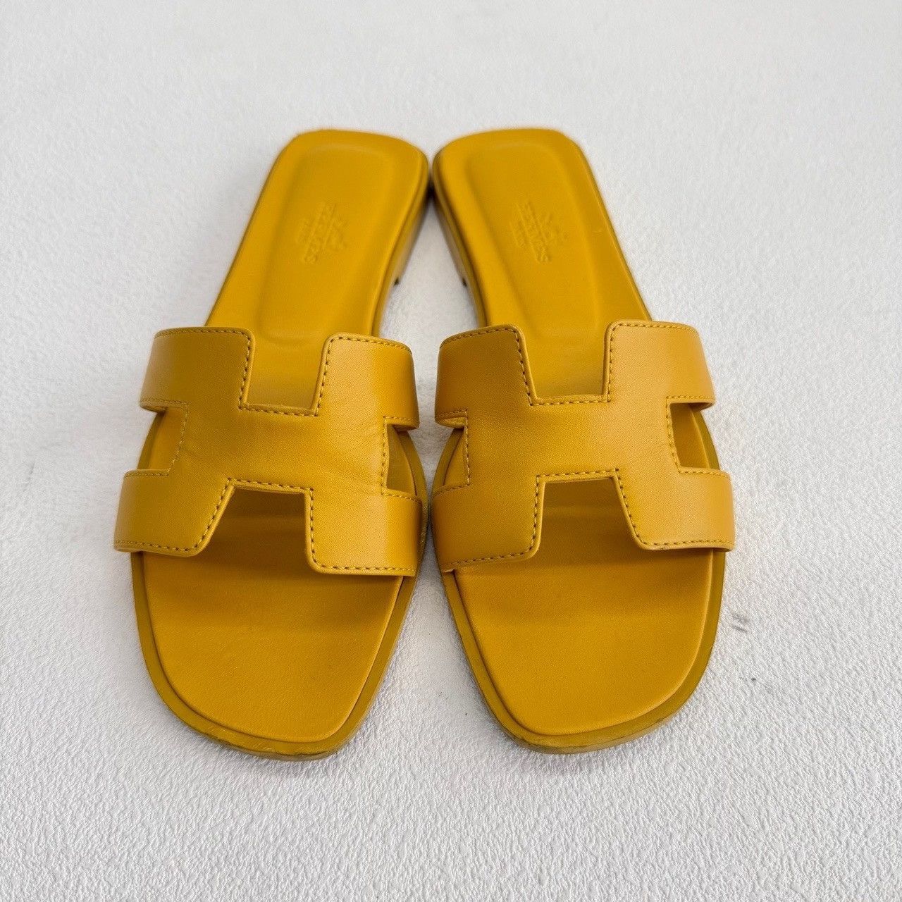 Hermes Hermes Oran Leather Sandals Size 36.5 Size US 6.5 / IT 36.5 - 3 Thumbnail