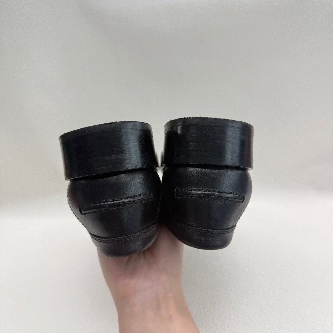 Hermes Hermes Metal Hardware Loafers Size 35.5 Size US 5.5 / IT 35.5 - 7 Thumbnail