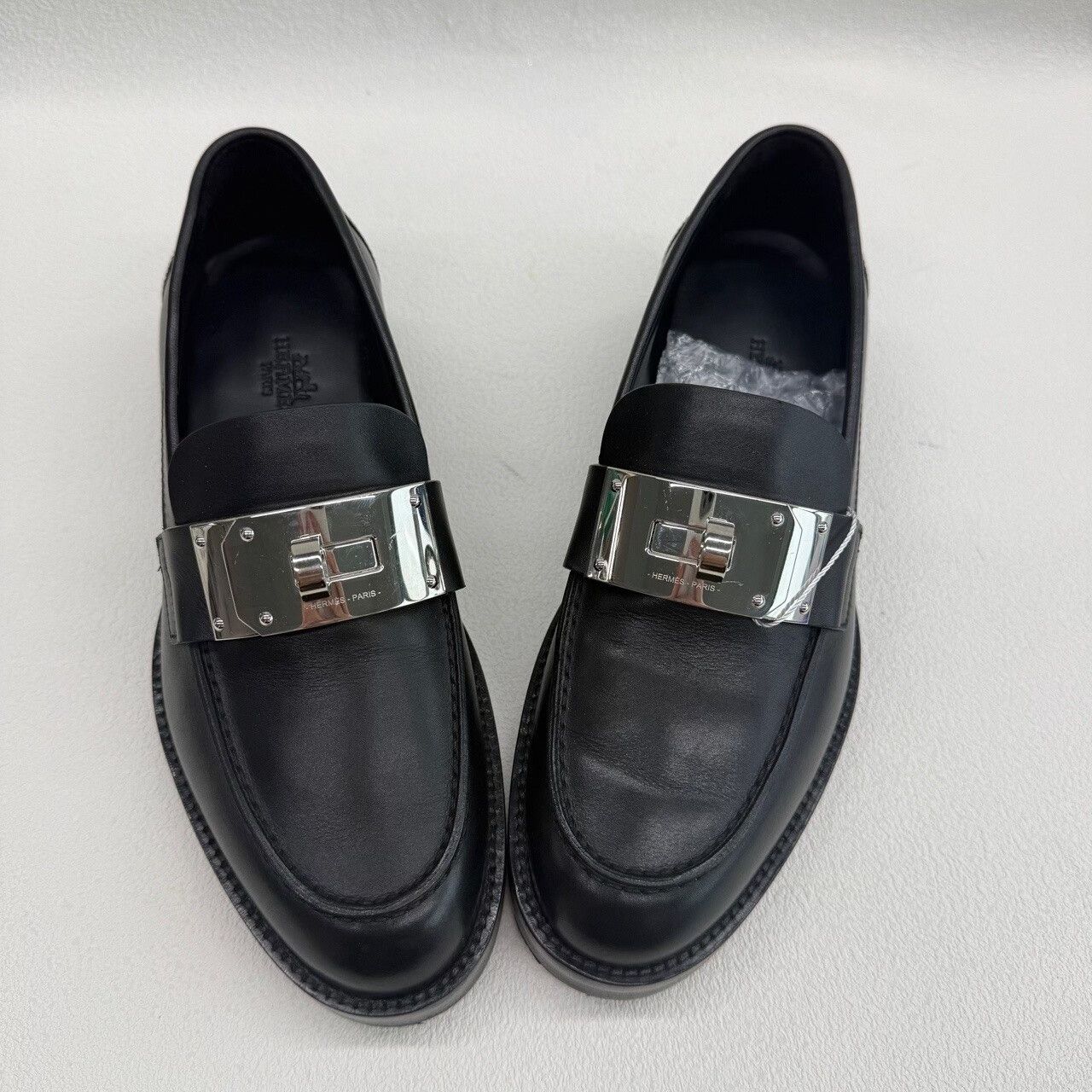 Hermes Hermes Metal Hardware Loafers Size 35.5 Size US 5.5 / IT 35.5 - 10 Thumbnail
