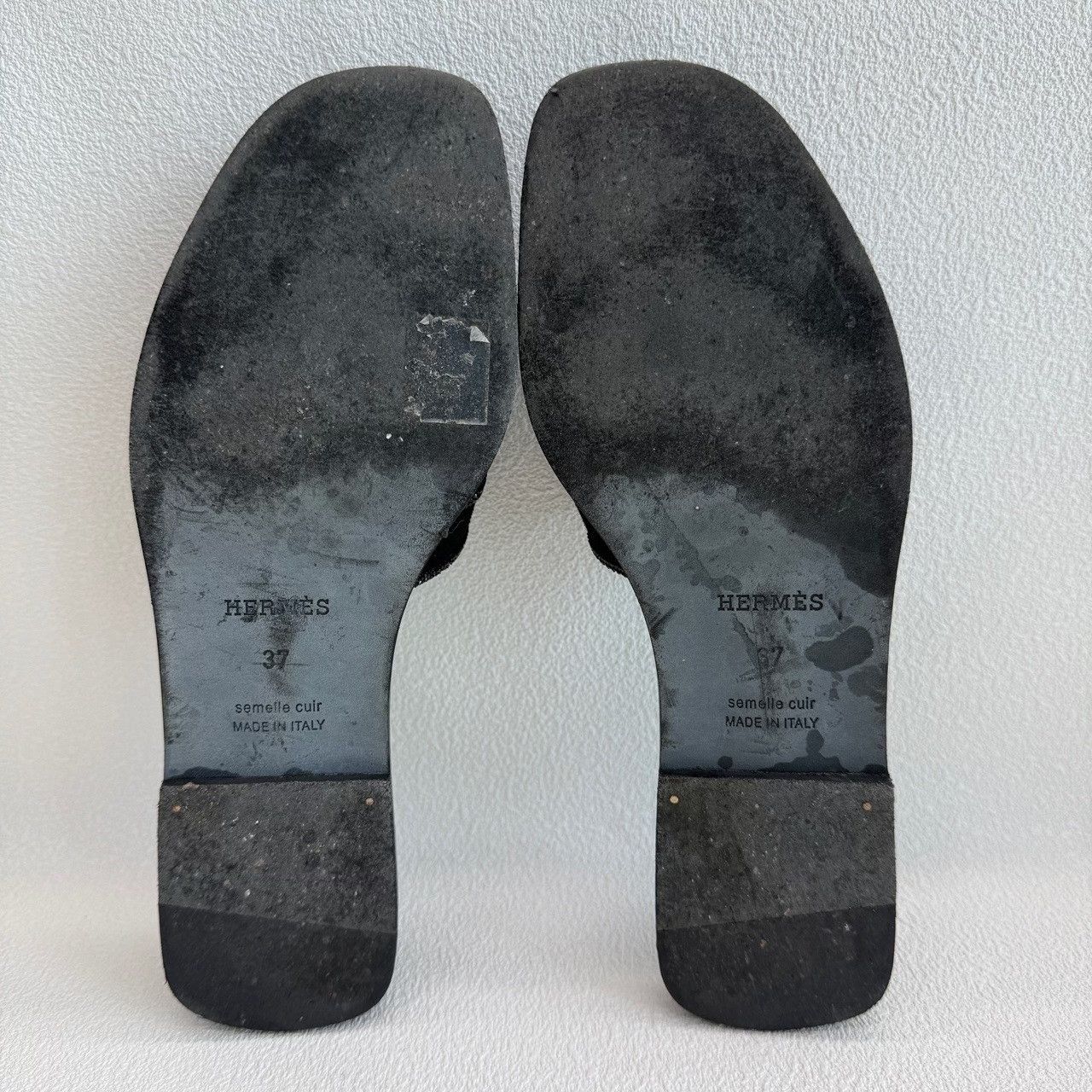 Hermes Hermes Black Suede Crystal Oran Sandals Size 37 Size US 7 / IT 37 - 8 Thumbnail