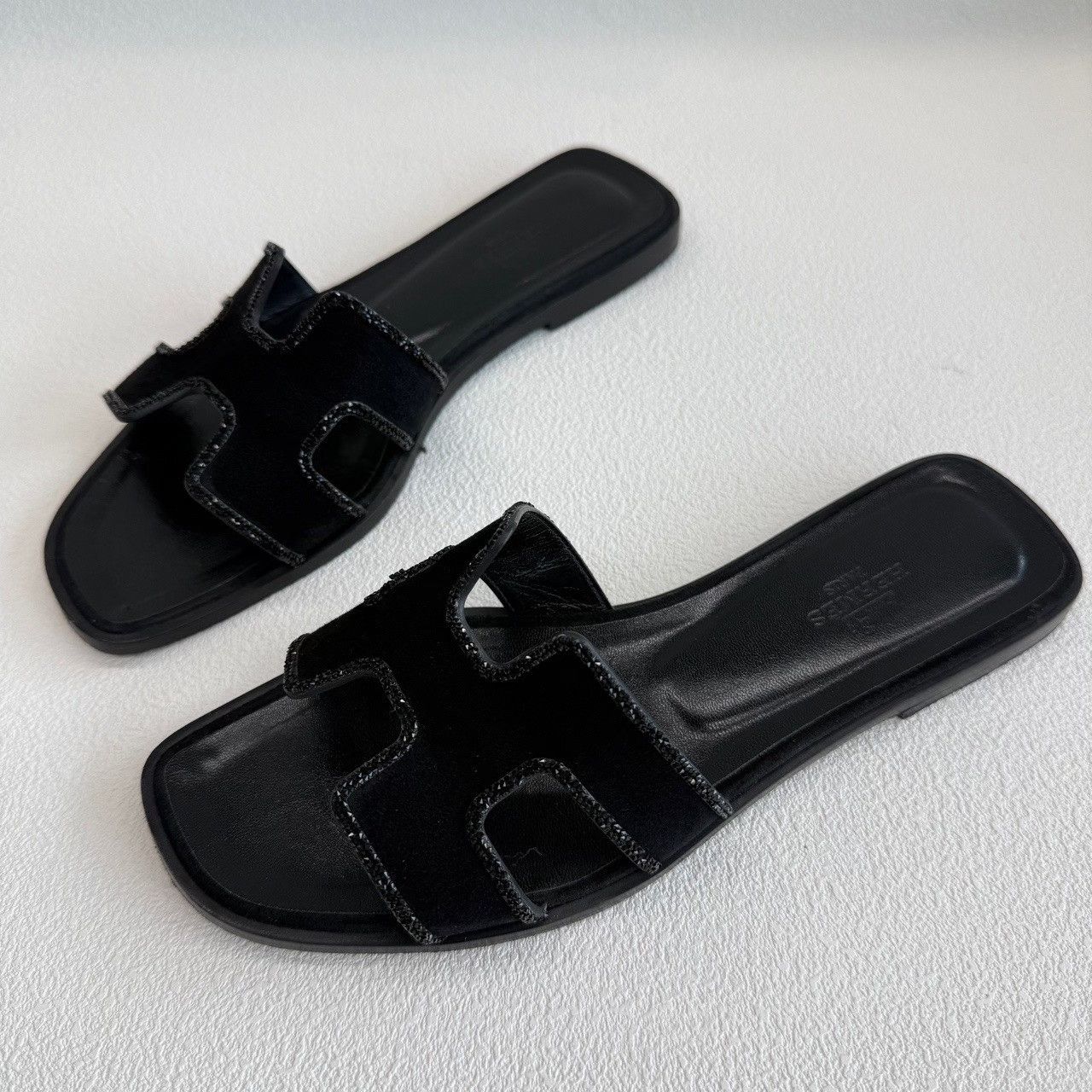 Hermes Hermes Black Suede Crystal Oran Sandals Size 37 Size US 7 / IT 37 - 2 Thumbnail