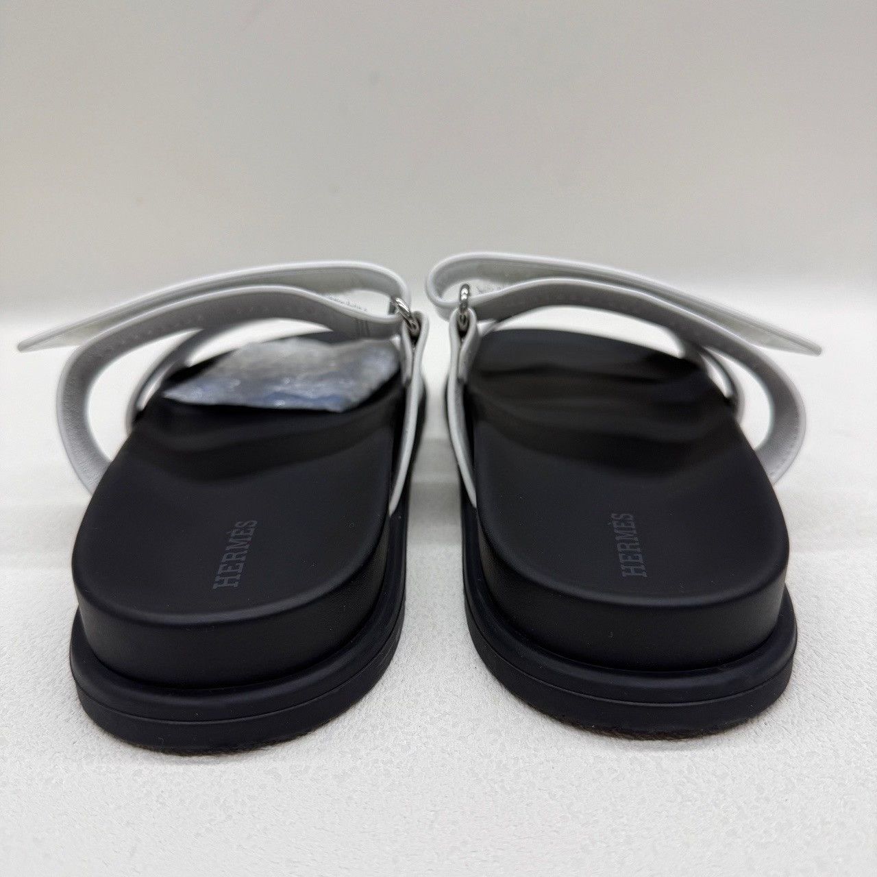 Hermes Hermès Chypre Sandals Size 37.5 Size US 7.5 / IT 37.5 - 6 Thumbnail
