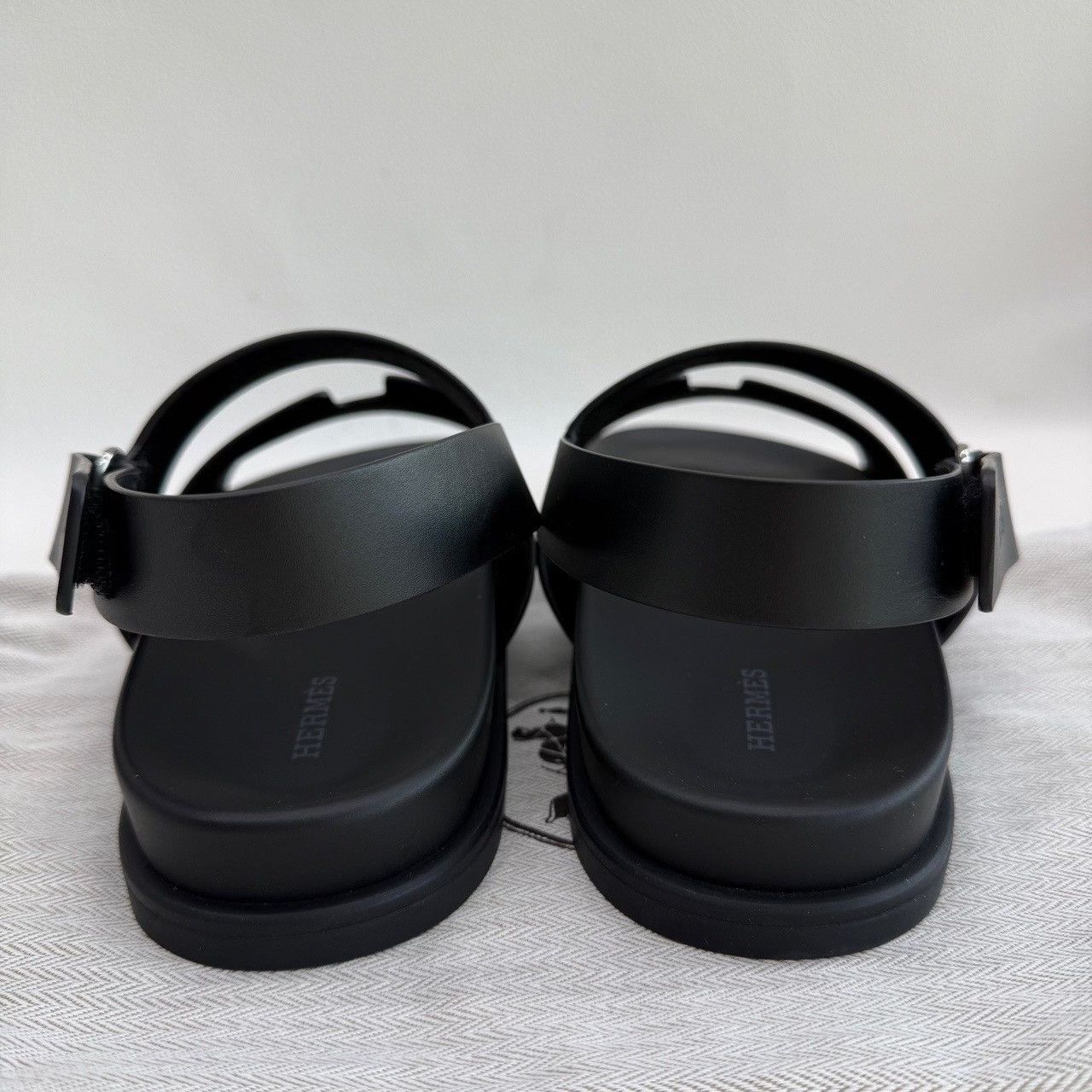 Hermes Hermes Black Leather Sandals Size 42 Size US 9 / EU 42 - 7 Thumbnail