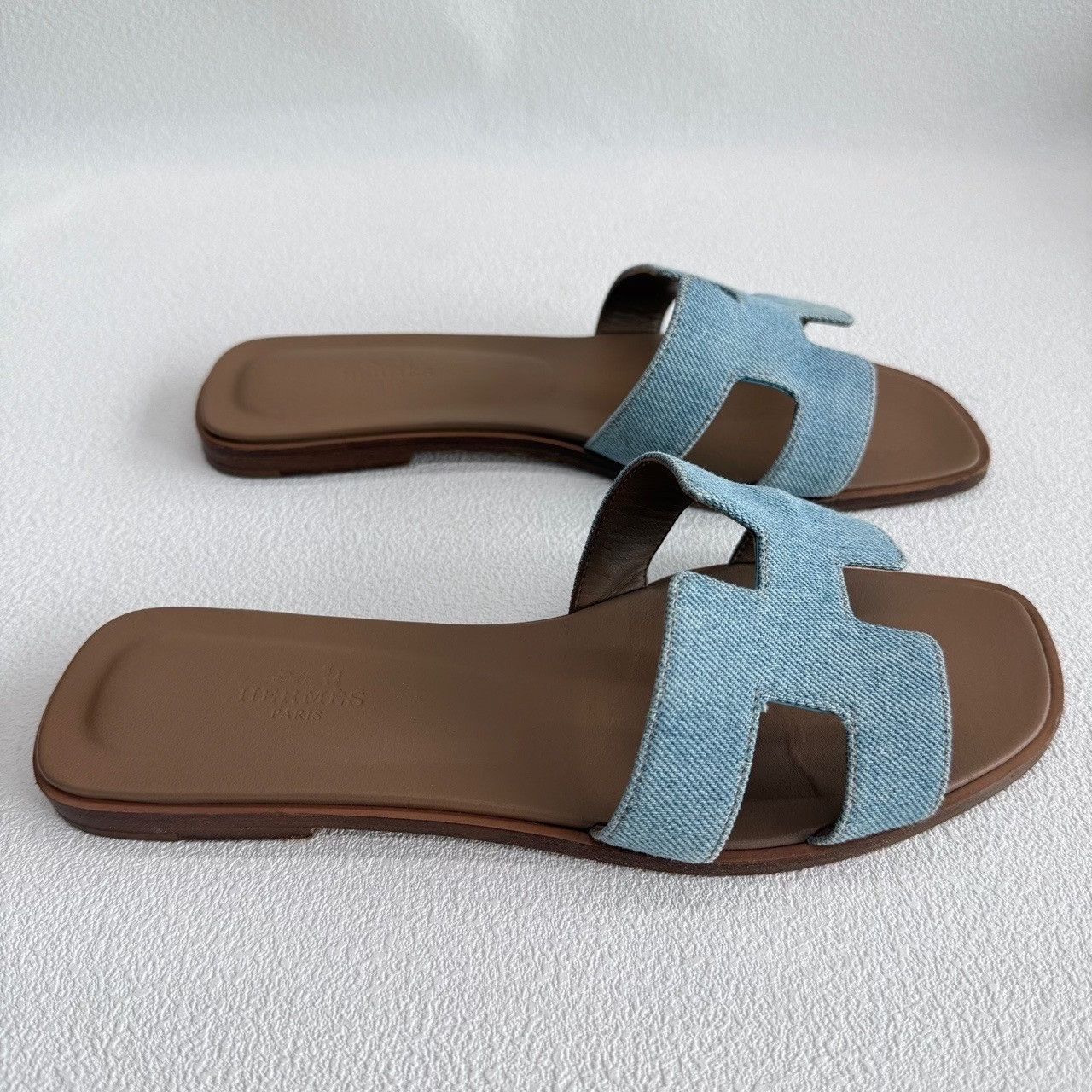 Hermes Hermes Oran Denim Sandals Size 38.5 Size US 8.5 / IT 38.5 - 7 Thumbnail