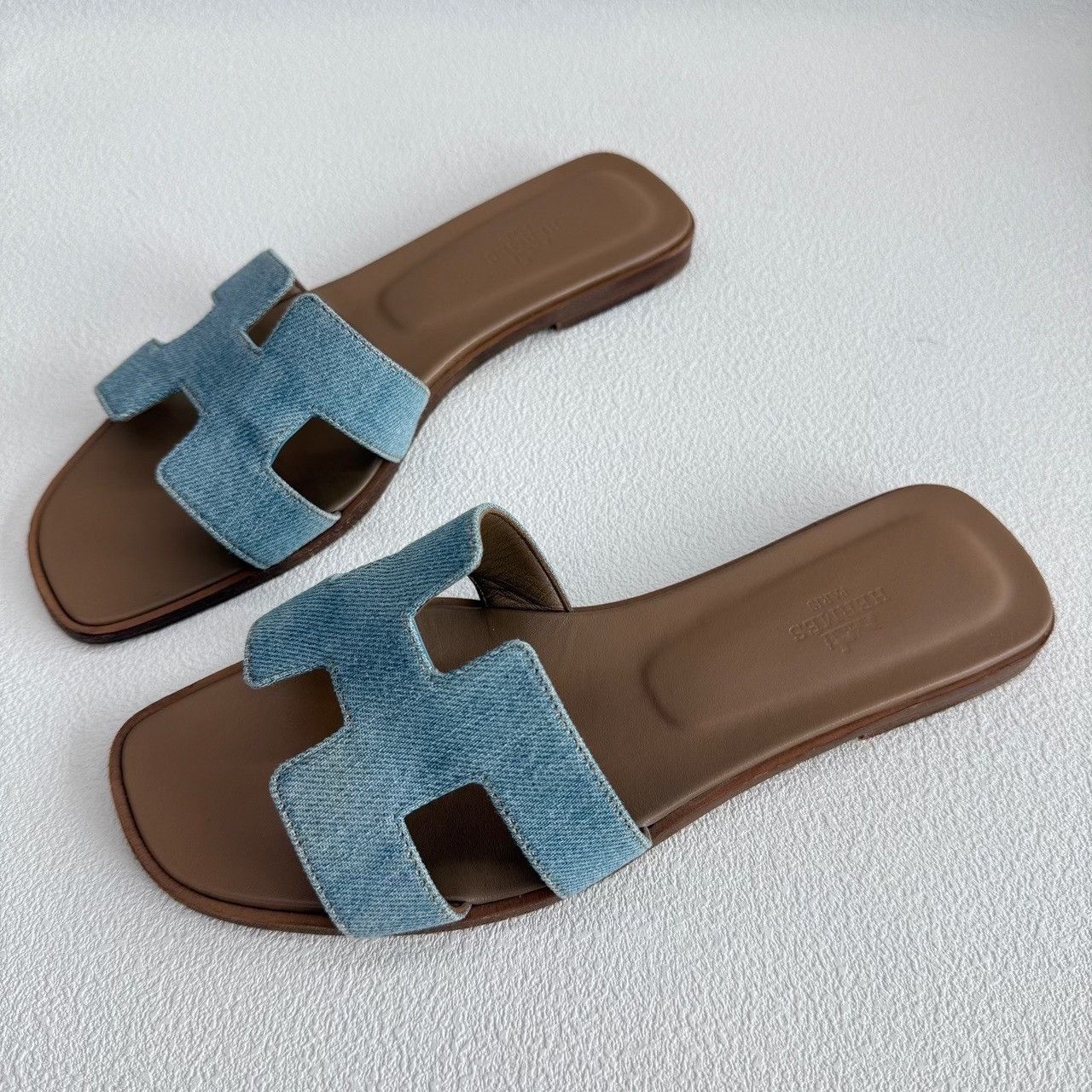 Hermes Hermes Oran Denim Sandals Size 38.5 Size US 8.5 / IT 38.5 - 2 Thumbnail