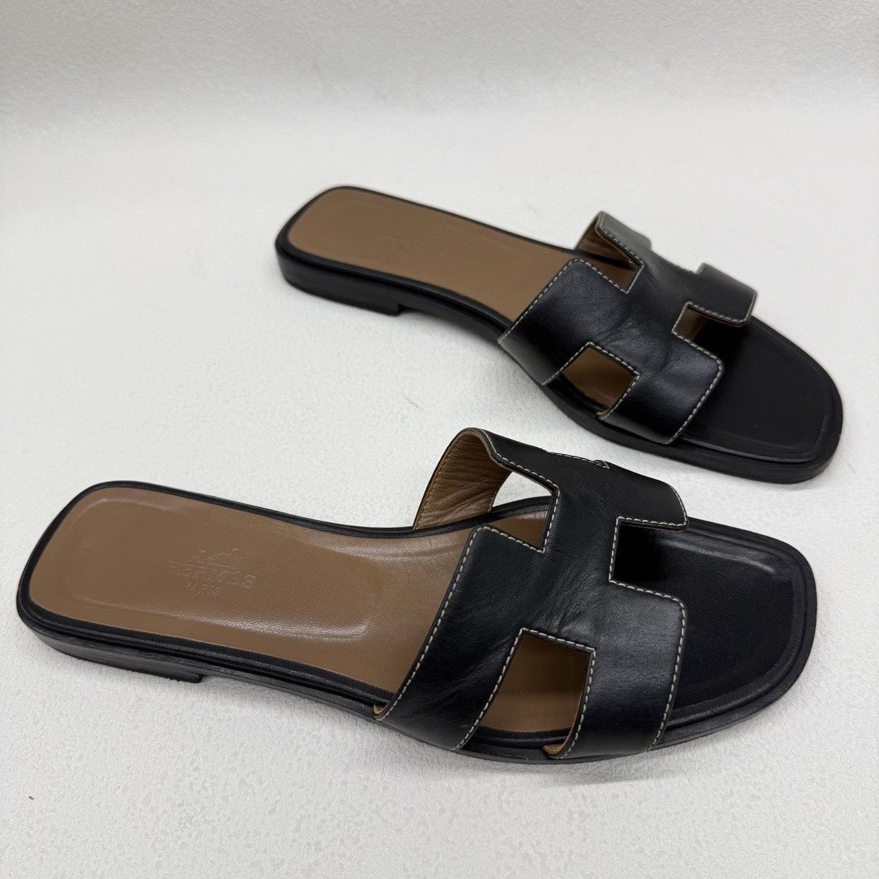 Hermes Hermès Oran H-Cutout Leather Sandals Size 37.5 Size US 7.5 / IT 37.5 - 4 Thumbnail