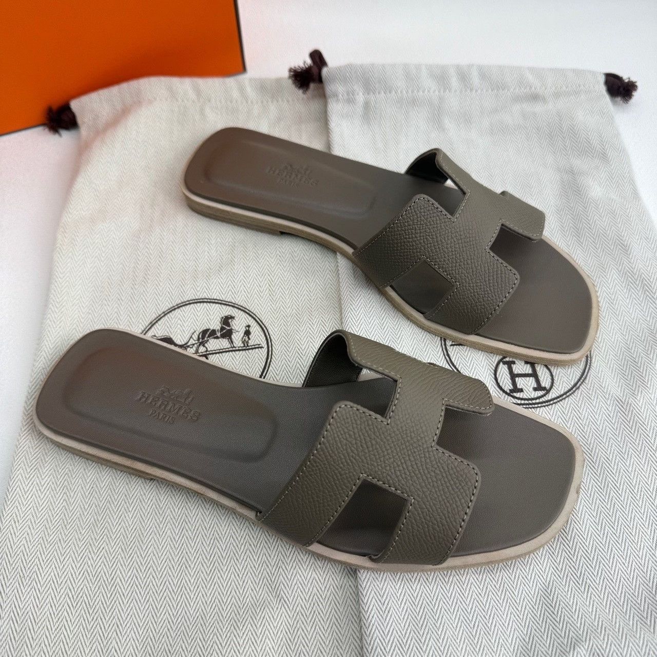 Hermes Hermes Oran Sandals Size 36 Size US 6 / IT 36 - 5 Thumbnail