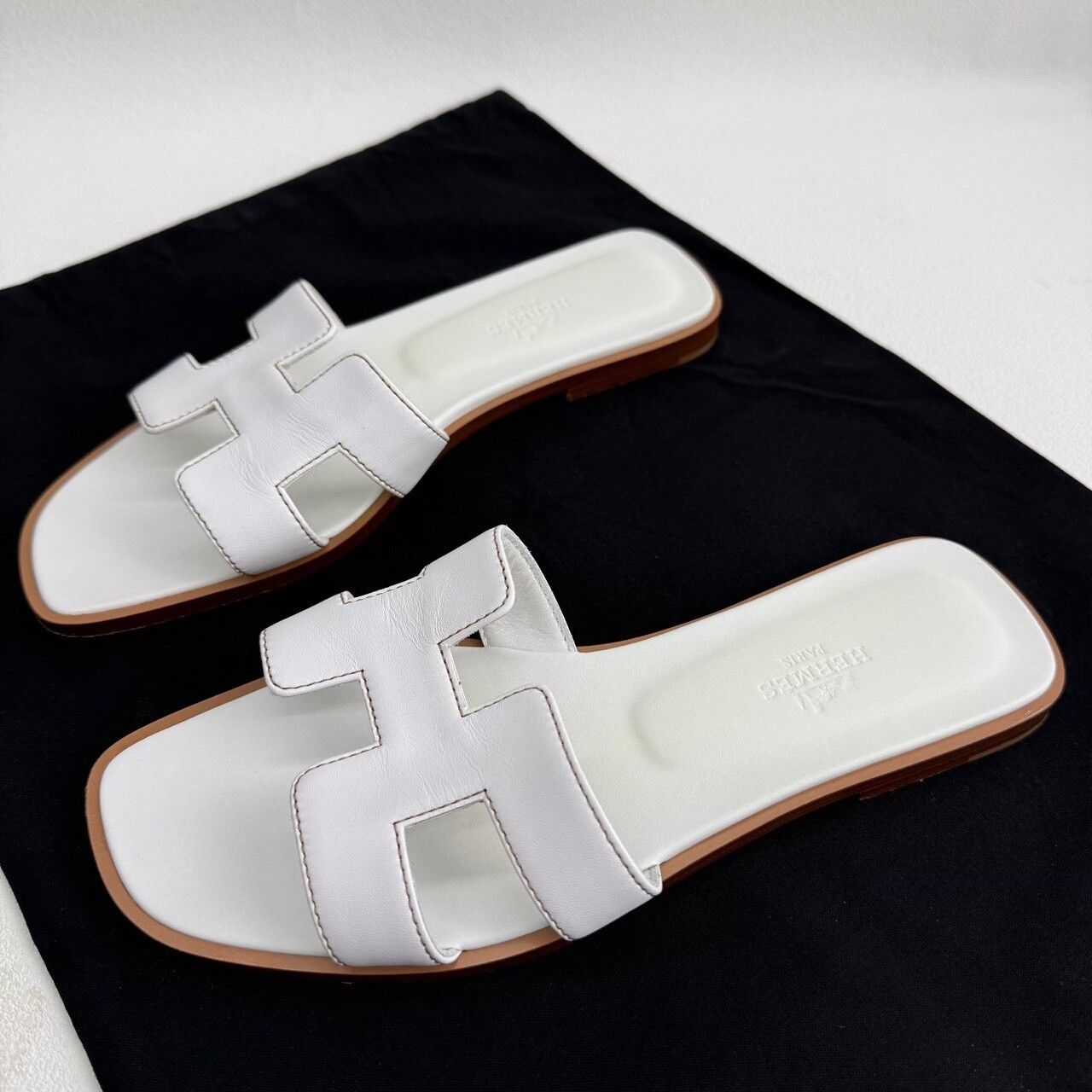 Hermes Hermes Oran Sandals Size 36.5 Size US 5.5 / IT 35.5 - 2 Thumbnail