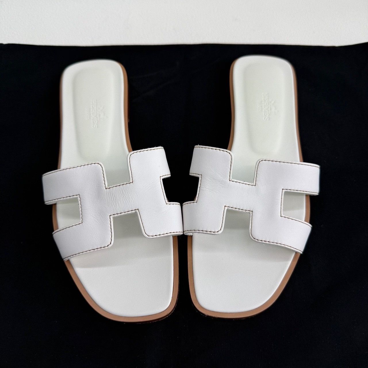 Hermes Hermes Oran Sandals Size 36.5 Size US 5.5 / IT 35.5 - 10 Thumbnail