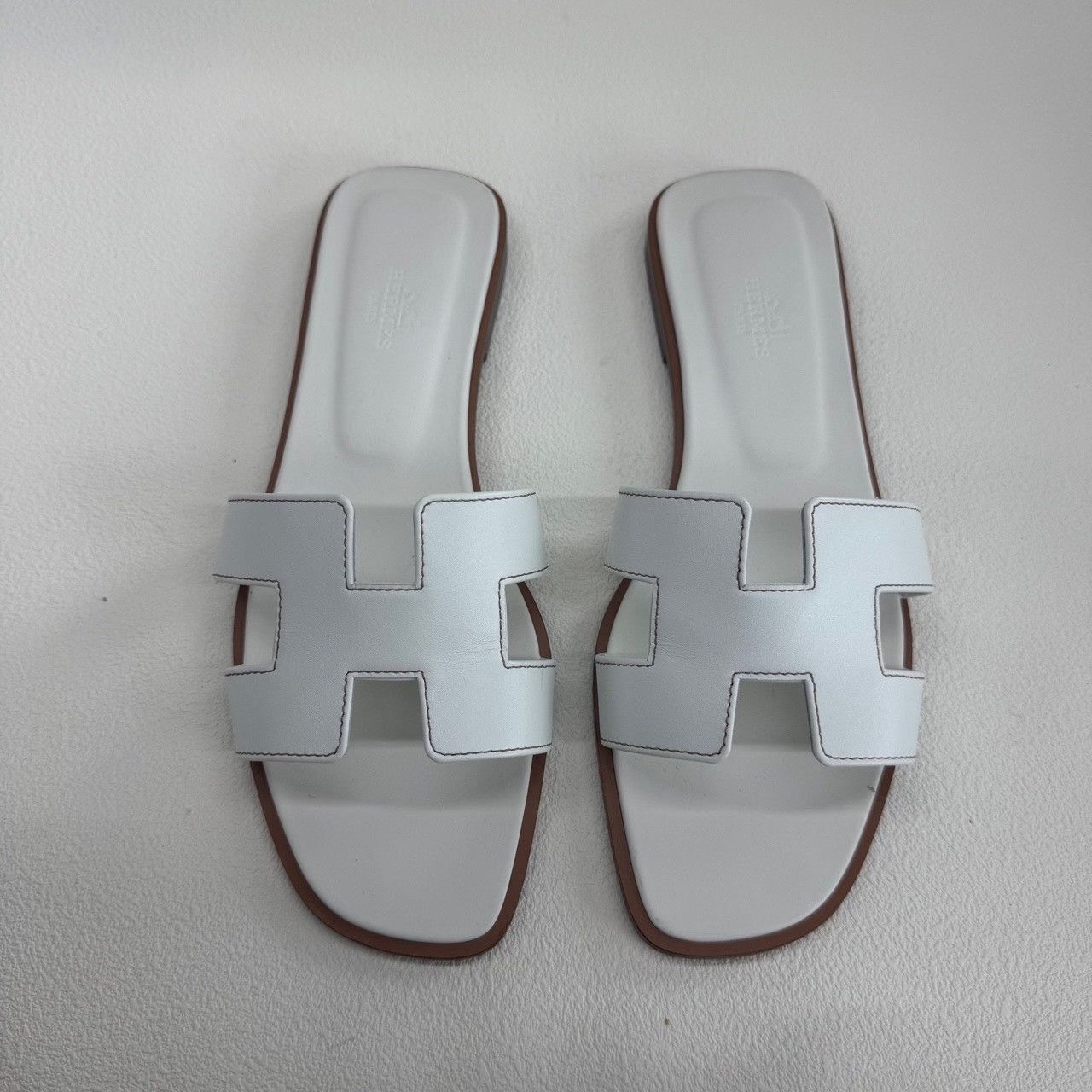 Hermes Hermès Oran White Leather Sandals Size 38.5 Size US 8.5 / IT 38.5 - 2 Thumbnail