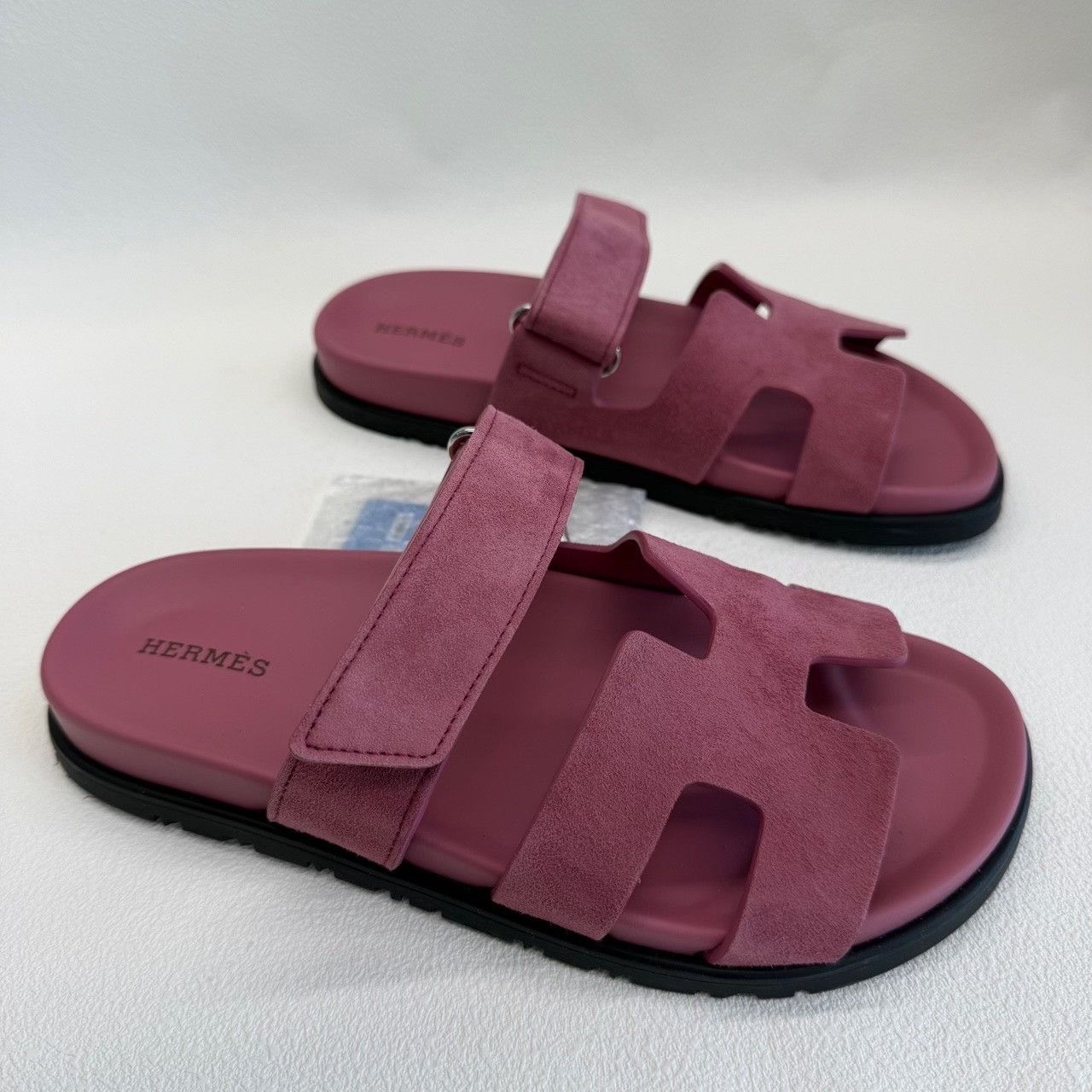 Hermes Hermes Chypre Suede Sandals Pink Size 37.5 Size US 7.5 / IT 37.5 - 4 Thumbnail