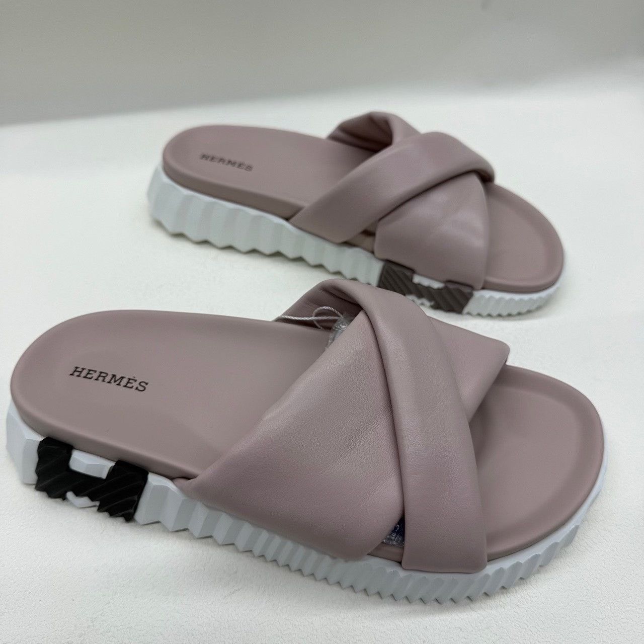 Hermes Hermes Infra Padded Sandals Pink Size 38 Size US 8 / IT 38 - 4 Thumbnail